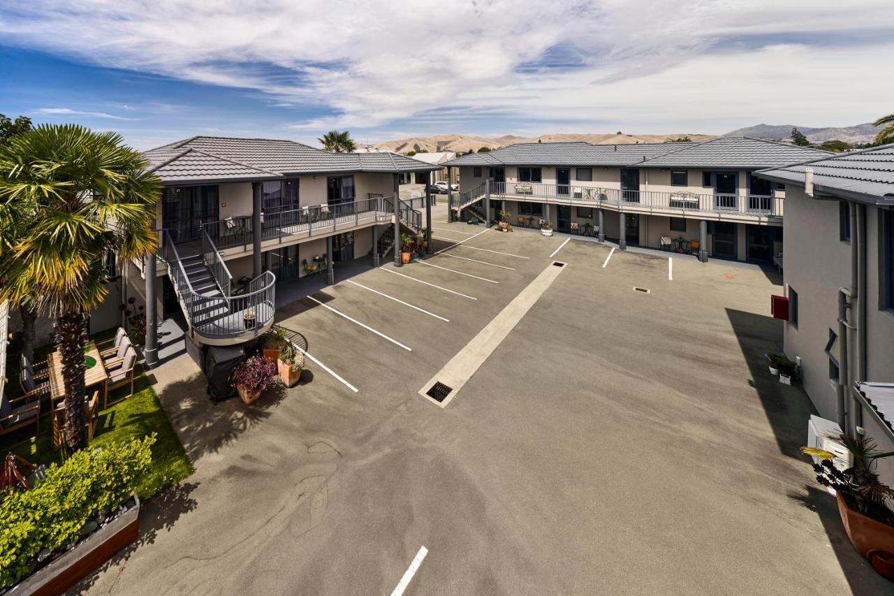 Blenheim Palms Motel Екстер'єр фото
